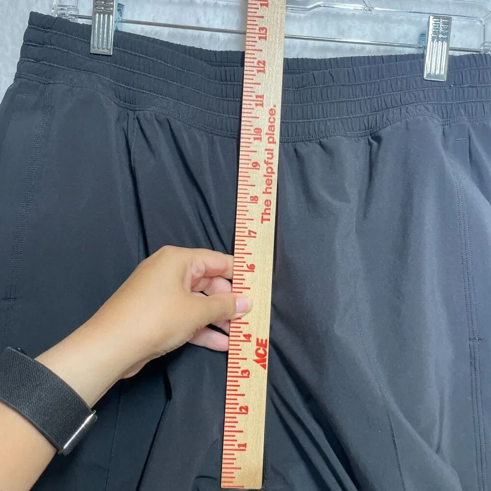 Lululemon Wanderer Culotte Wide Leg Pants 8 Black Pockets Swift Lightweight - Picture 8 of 14